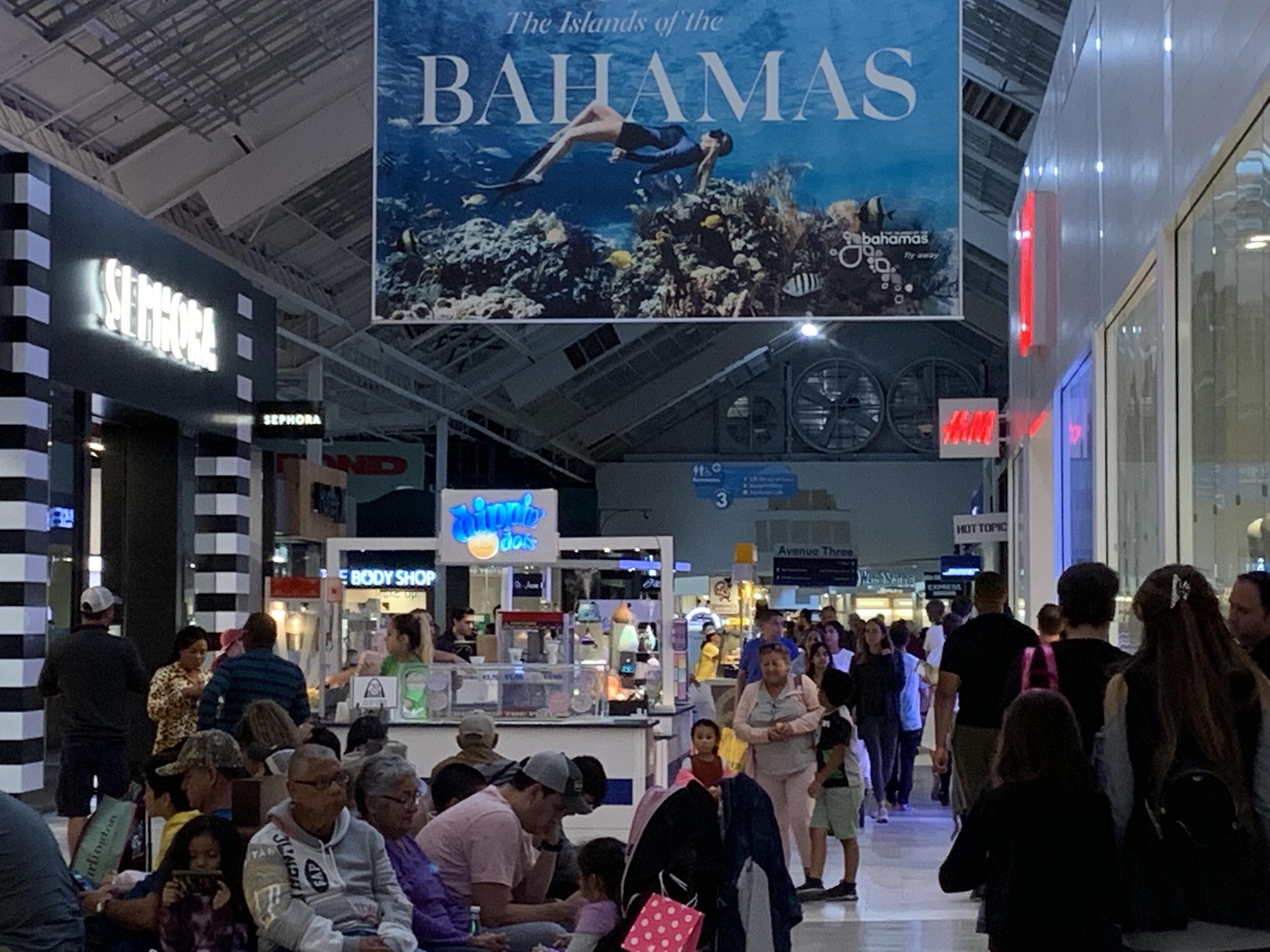 Tommy bahama sawgrass mall sales