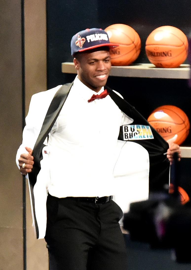 Buddy Hield's life after OU basketball begins with the Naismith Trophy